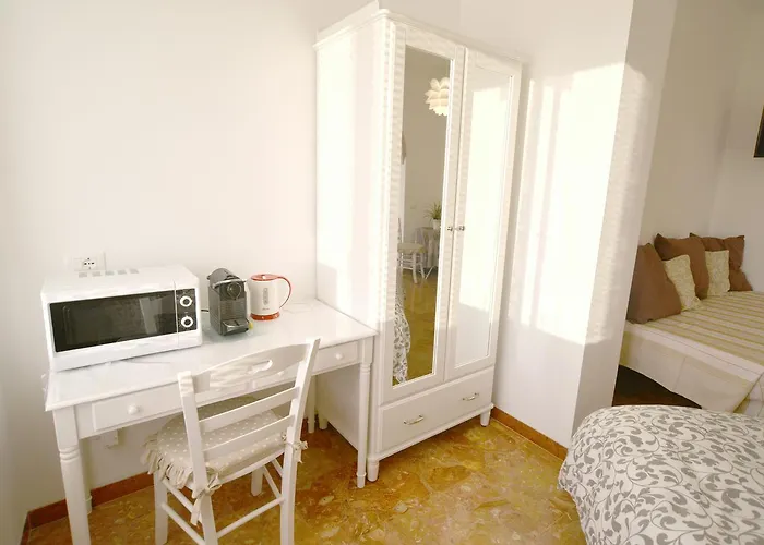 Mori Konukevi Levanto